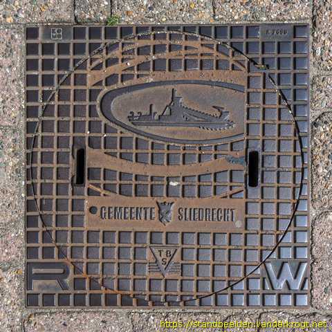 Sliedrecht -  Baggermolen in putdeksel