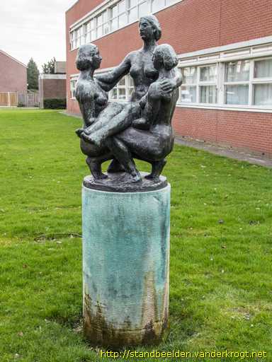 Spijkenisse -  Drie vrouwen