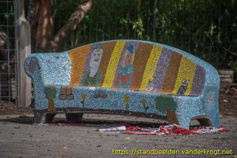 Spijkenisse -  Social Sofa 'Vuurvogel'