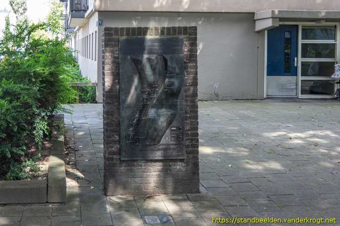 Vlaardingen -  Adstructie-plaquette Bodemvondsten Vlaardingen-cultuur