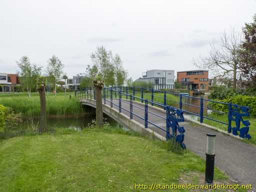 Zoetermeer -  Brugleuningen met dierfiguren