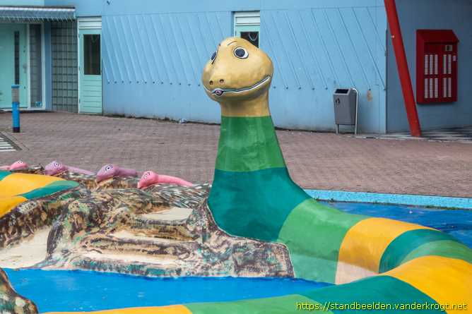 Zoetermeer -  Waterspeelplastiek met slang