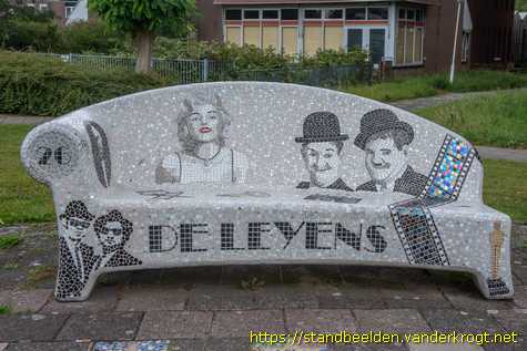 Zoetermeer -  Social Sofa 'Filmlaan'