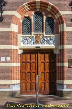 Assen - Willem III en Emma, rijks- en provinciewapen