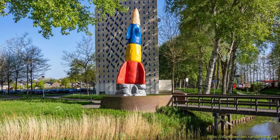 Drachten - Monument voor toekomstig geluk
