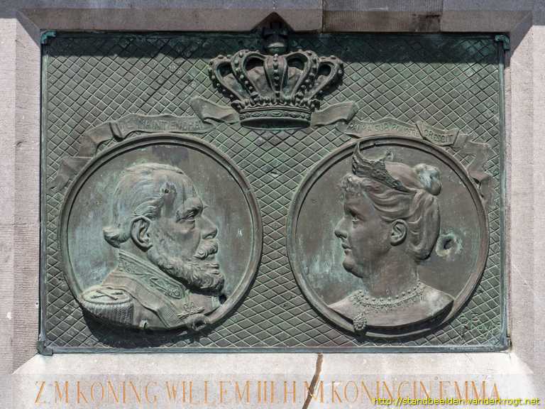 Apeldoorn - Koning Willem III en Emma ('De Naald')
