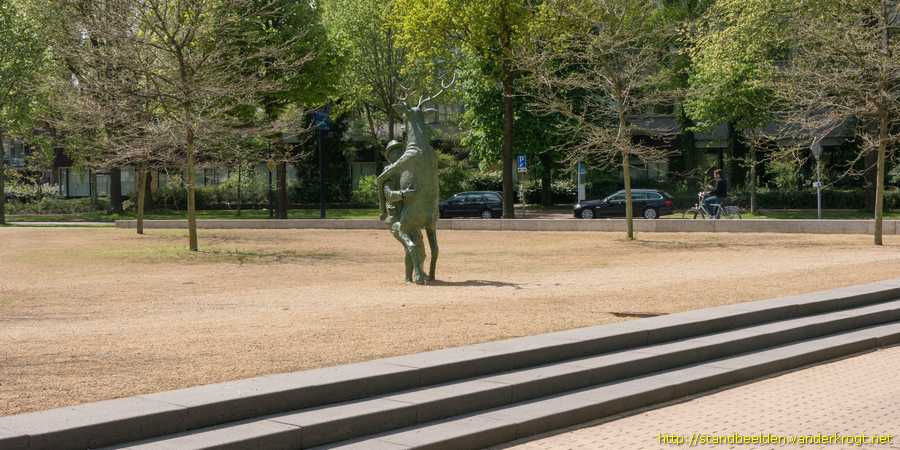 Apeldoorn - Hert en jager
