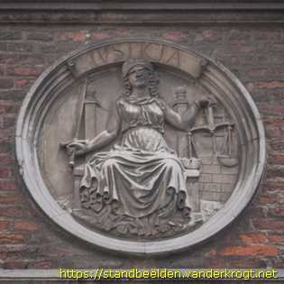 Nijmegen - Medaillons met deugden