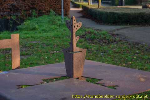 Oud-Zevenaar - Tafels en stoelen