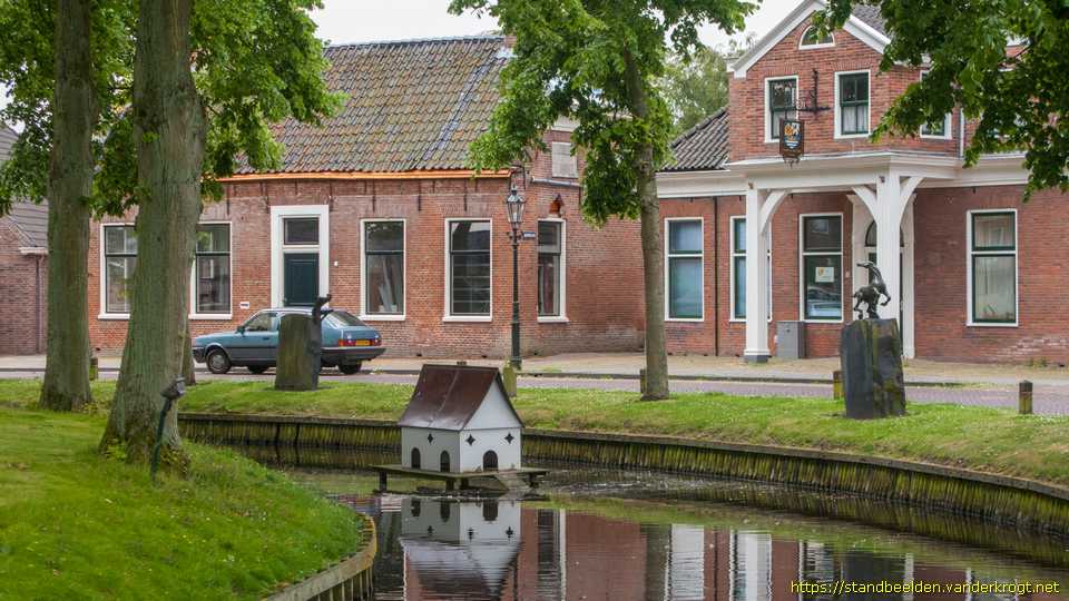 Spijk - De schreeuw en het draaiende paard