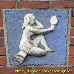 Groningen - Portiekdecoratie Tekens van de Dierenriem Lauwersstraat