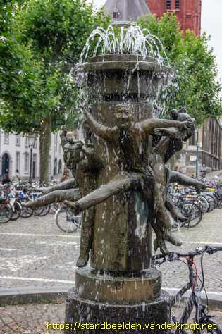 Maastricht - Fontein 'Hawt uuch vas'