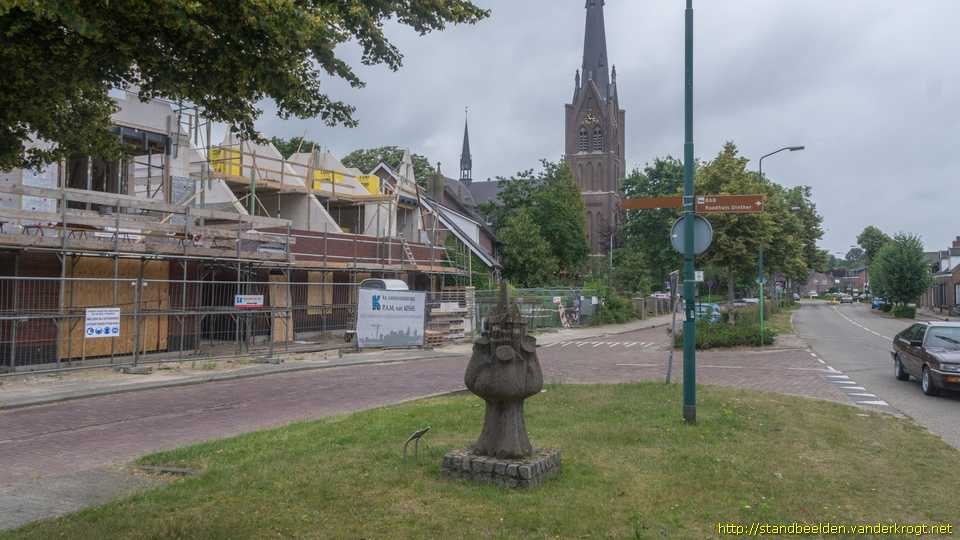 Heeswijk-Dinther - De Pindullekesboom