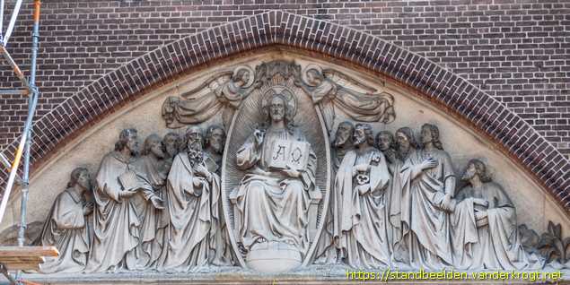 Cuijk - Jezus en de Apostelen, Sint Martinus en de H. Familie