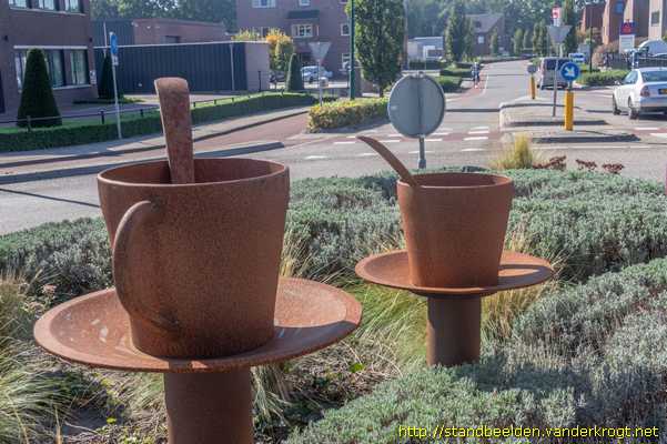 Mill - Koffiepotten en koffiekopjes