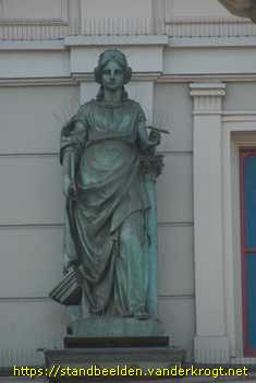 Amsterdam - Portretmedaillons gebouw Arti et Amicitiae