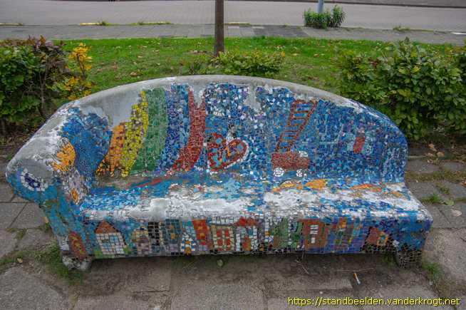 Nieuw-Vennep - Social Sofa 'Dorpstraat'