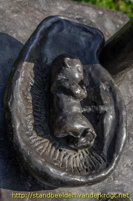 Heemskerk - Moeder en kind