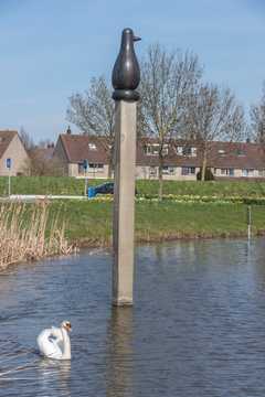 Heerhugowaard - Zes bronzen figuratieve beelden
