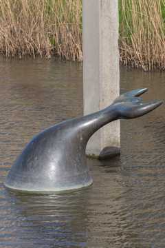 Heerhugowaard - Zes bronzen figuratieve beelden