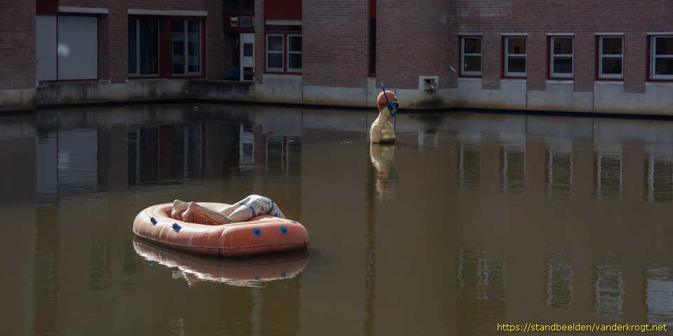 Enschede - De jongen in het bootje