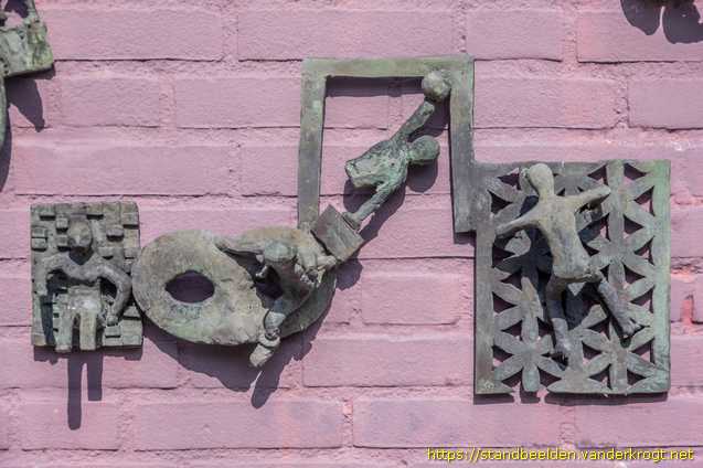 Woerden - Meervoudig wandsculptuur