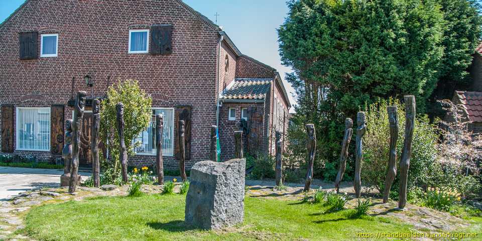 Breskens - Beelden bij Sint Barbarakerk