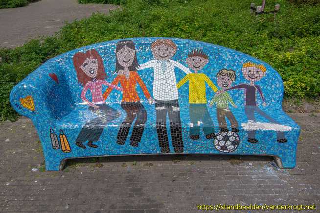 Alphen aan den Rijn - Social Sofa 'Toussaintplein'