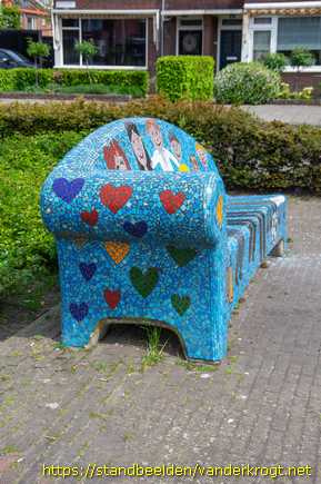 Alphen aan den Rijn - Social Sofa 'Toussaintplein'