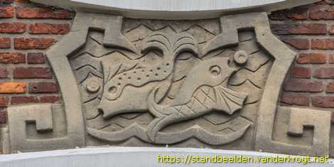 Den Haag - Portiekgevelstenen dieren