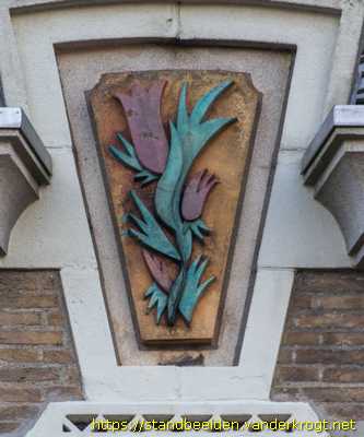 Den Haag - Pauwen en tulpen