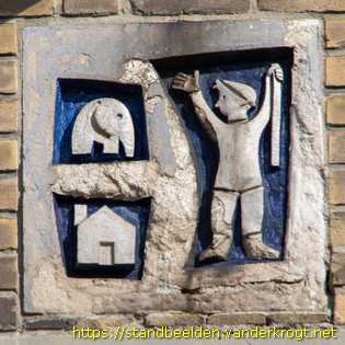 Den Haag - Nillmij-gevelornamenten