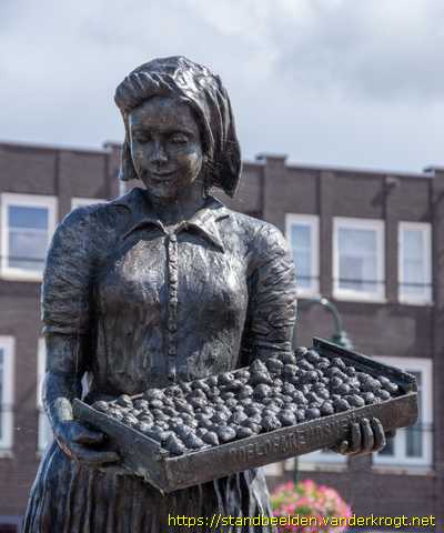 Roelofarendsveen - De Tuinder en de Plukster