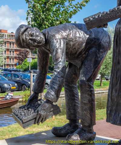 Roelofarendsveen - De Tuinder en de Plukster
