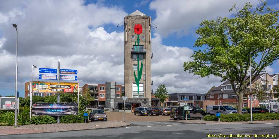Roelofarendsveen - Vier rode tulpen