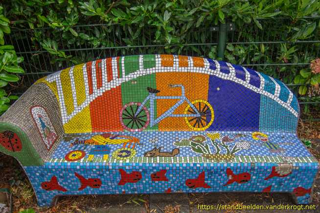 Maassluis - Social Sofa 'Van Scorelstraat'