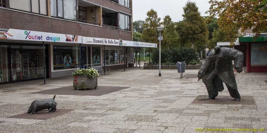 Noordwijk-Binnen - Man met hond