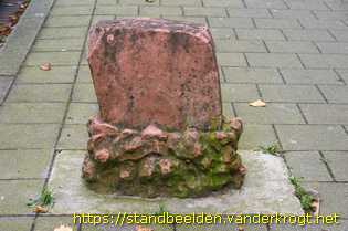 Rotterdam - Antiparkeerbeelden