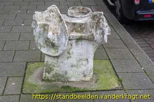 Rotterdam - Antiparkeerbeelden