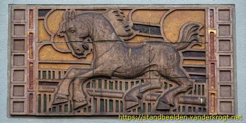 Rotterdam - Tegeltableaus Vis, Bij, Zwaan en Paard