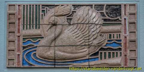 Rotterdam - Tegeltableaus Vis, Bij, Zwaan en Paard