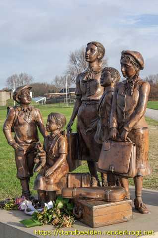Hoek van Holland - Kindertransport - Channel Crossing to Life