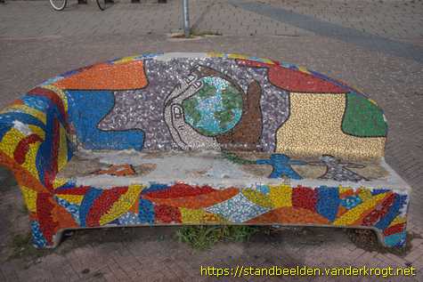Spijkenisse - Social Sofa 'Klokbekerkreek'