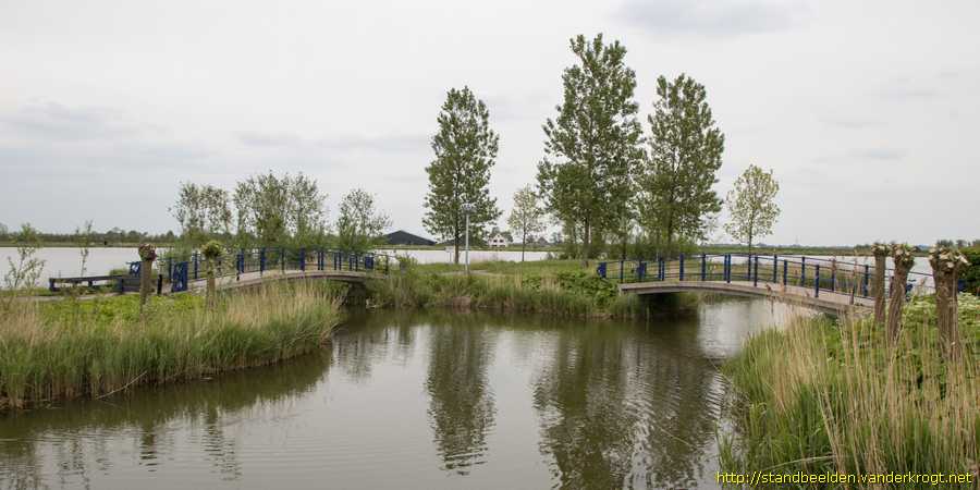 Zoetermeer - Brugleuningen met dierfiguren