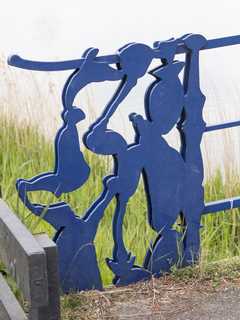 Zoetermeer - Brugleuningen met dierfiguren