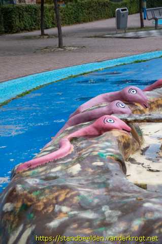 Zoetermeer - Waterspeelplastiek met slang