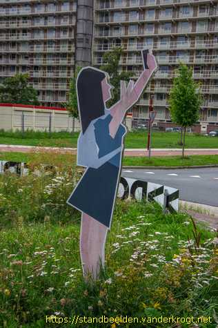 Zoetermeer - Winkelende mannen en vrouwen
