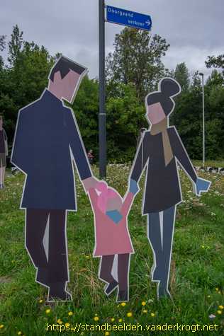 Zoetermeer - Winkelende mannen en vrouwen