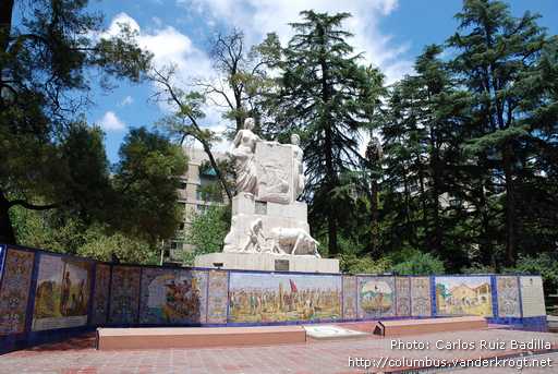 Mendoza /  Monumento a la Hermandad Hispano-Argentina