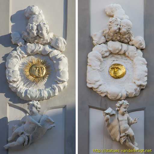Wien /  Fassadenstatuen an der Mariahilfer Kirche